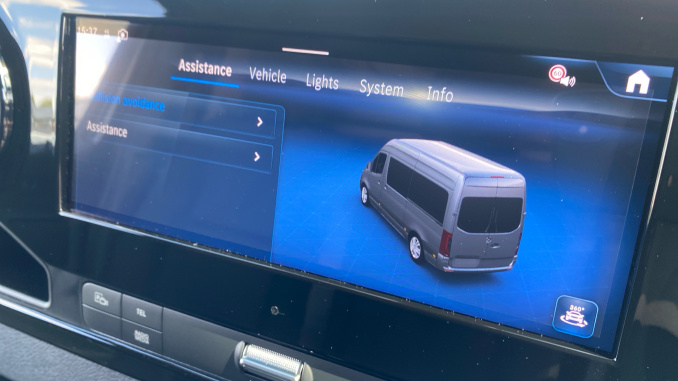 Mercedes-Benz Sprinter 315Cdi L2 Diesel Rwd 3.5t H2 Pro Van 9G-Tronic - Image 22